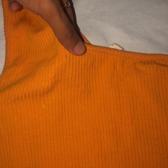 One shoulder crop top - Picture 3 of 3